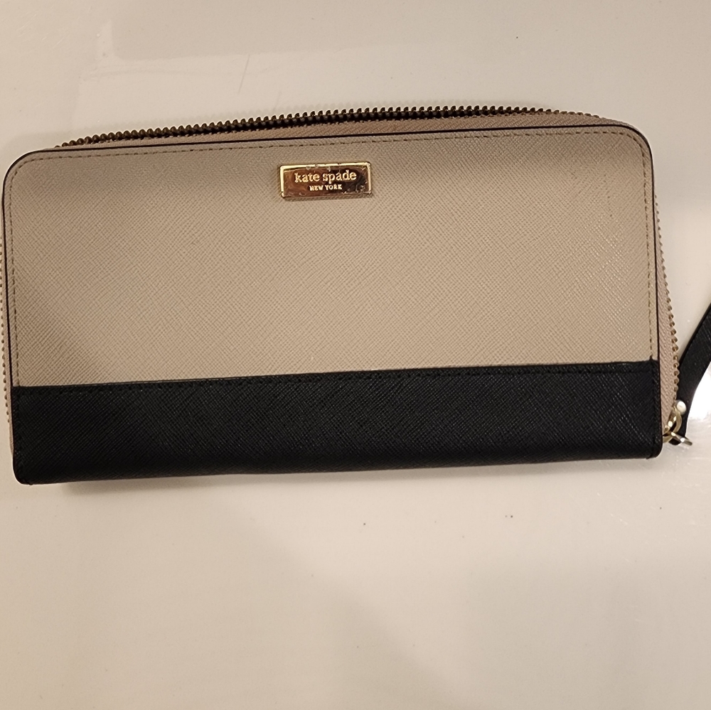 Kate Spade Long Zippy Wallet, Two toned, ALMOST NEW